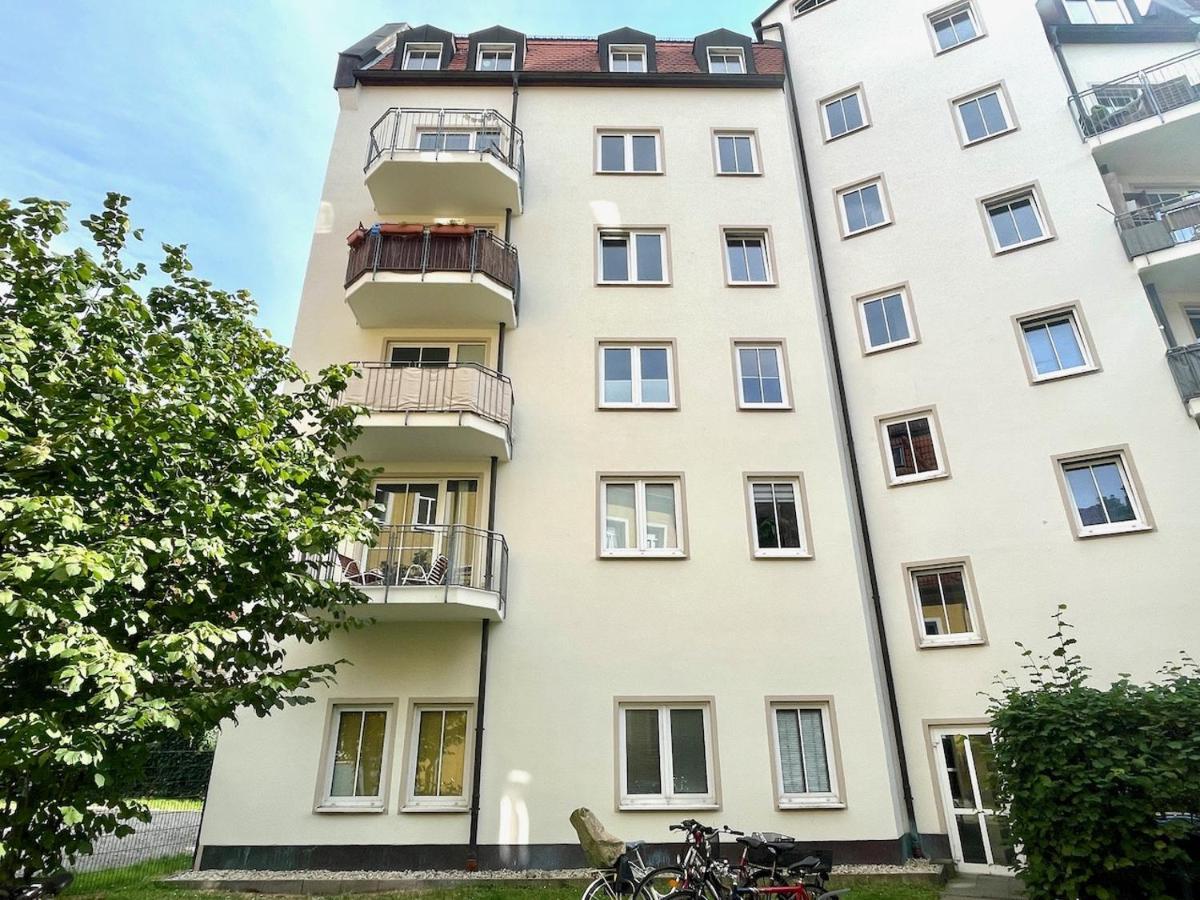Apartment Uptown Im Herzen Der Dresdner Neustadt! Dresde Exterior foto